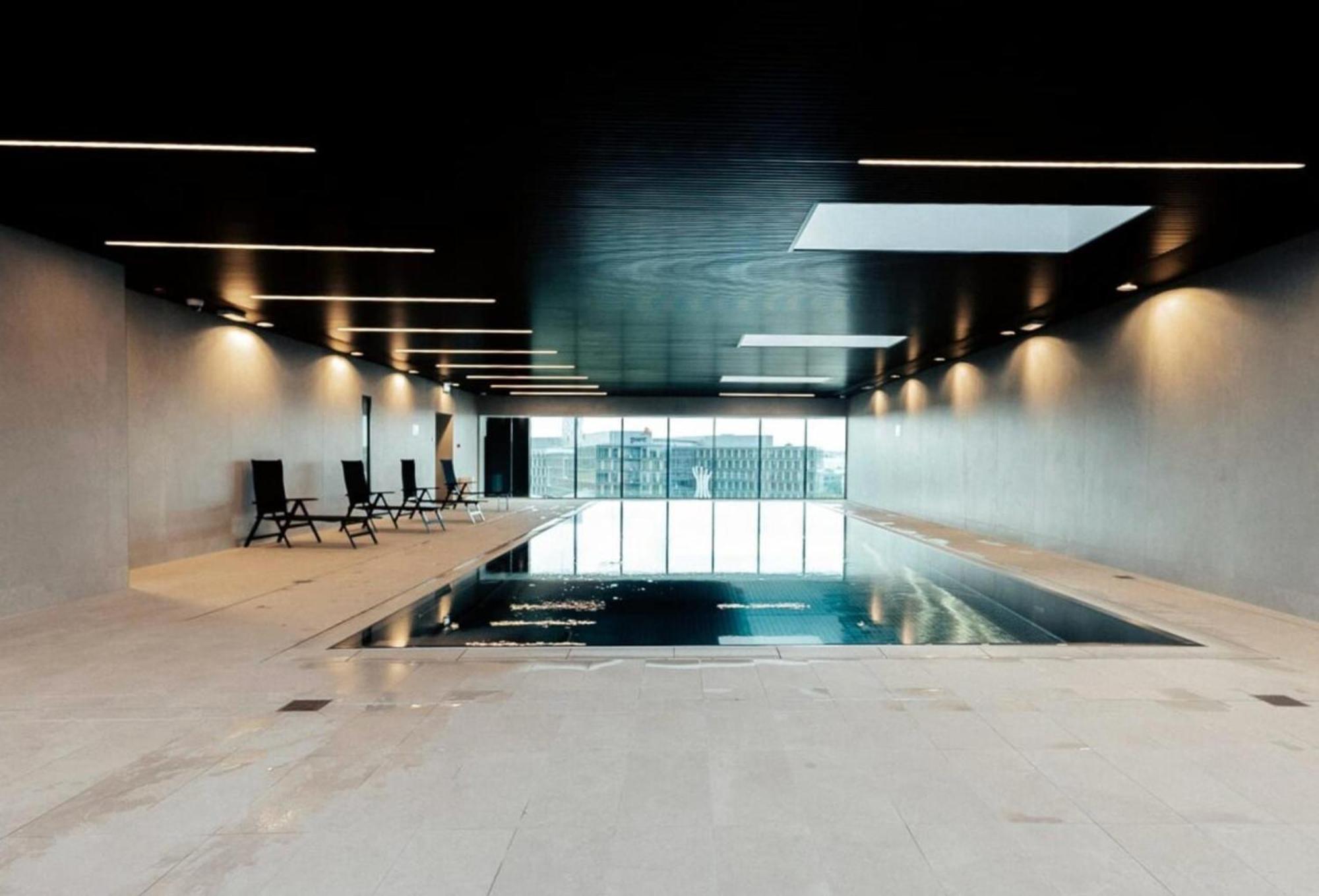 Modern 2BR Apartment with Pool & City Views Luxemburg Exterior foto